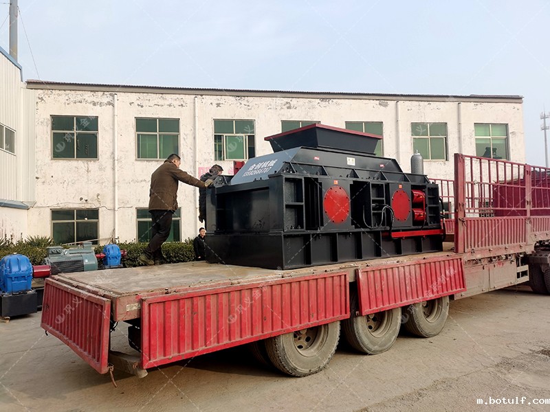 建筑用砂配置的液压对辊制砂机多少钱一台? 建筑用砂配置的液压对辊制砂机多少钱一台?