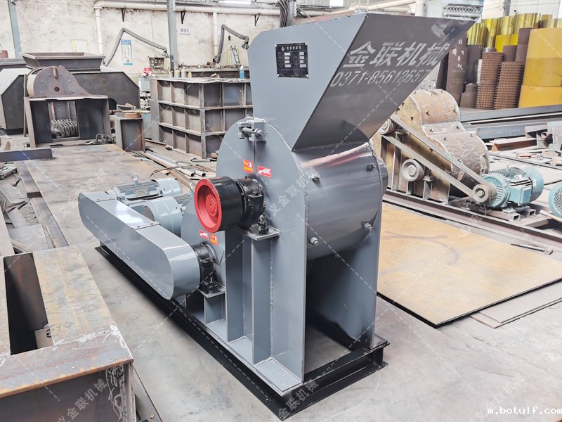 46小型双级粉碎机发往山东图片_破碎青石