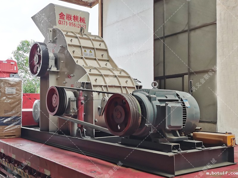 中型双级粉碎机发甘肃平阳破碎煤矸石