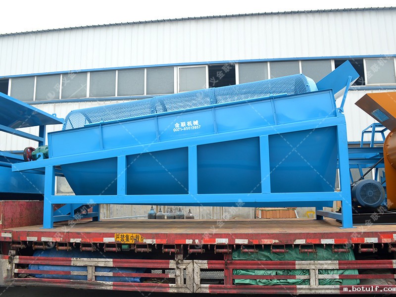金矿石破碎生产线发货图片_双级粉碎机,滚筒筛,脱水筛