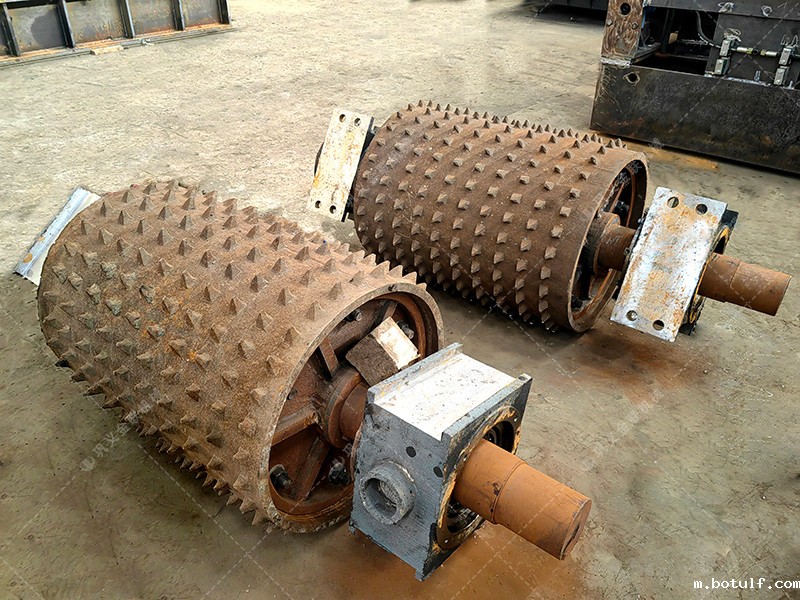 2pgc400*400双齿辊破碎机发货图片_发往四川_破碎焦炭