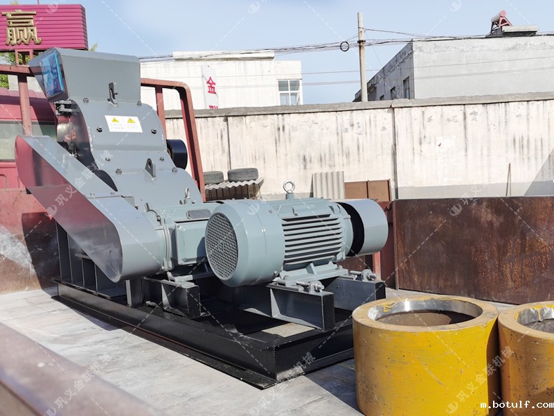 SCF600*400小型双级粉碎机图片展示,现货发售