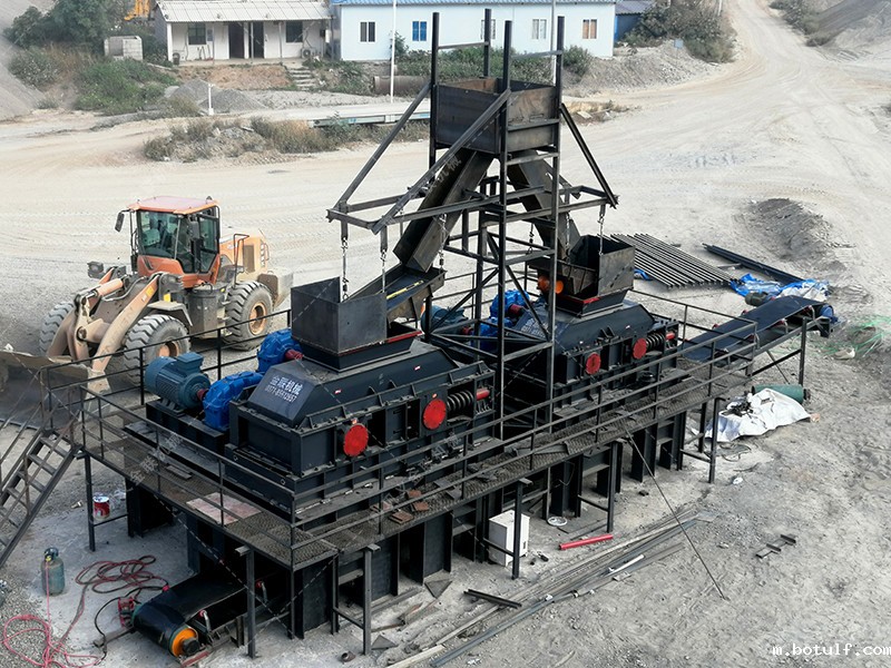 时产100吨瓜米石对辊制砂机有哪些型号?价格多少? 时产100吨瓜米石对辊制砂机有哪些型号?价格多少?