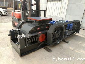 小型对辊破碎机发往广西破碎沙子