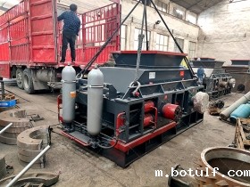 1208大型液压对辊破碎机-对辊式制砂机发货图片