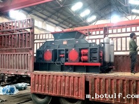 大型全自动液压对辊破碎机发货图片