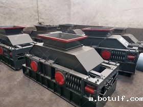 2PGY1208半自动液压对辊破碎机发货 发往吉林