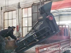 SCF800*600双级粉碎机发往山东济南破碎煤矸石