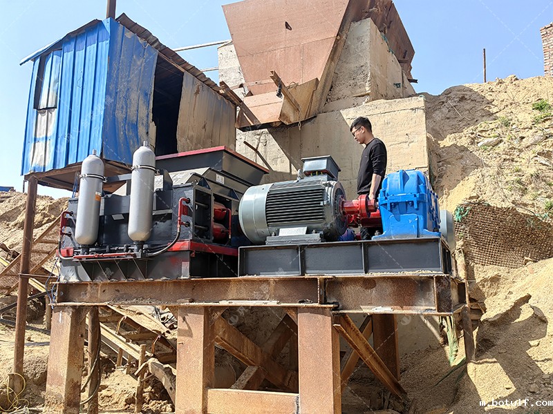 青石制砂难题多？对辊破碎机如何轻松应对？