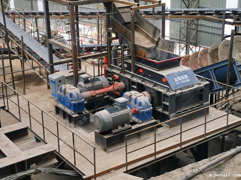 矿用液压对辊制砂机如何实现砂石细碎与高产双提升？